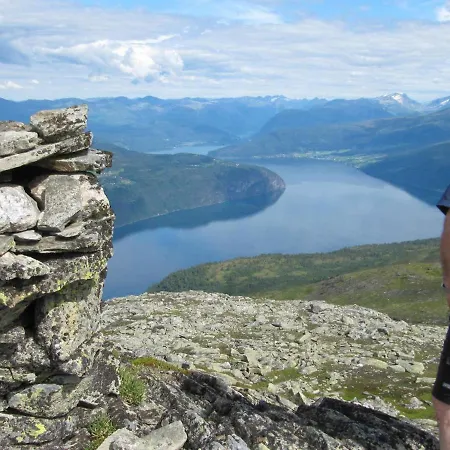 Two-bedroom Holiday In Utvik 1 Holiday home Solberg (Sogn og Fjordane)