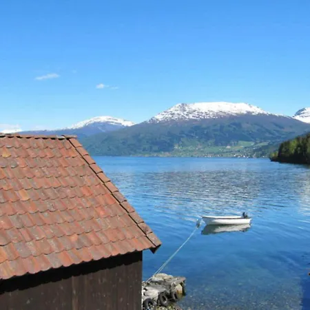 Two-bedroom Holiday In Utvik 1 Solberg (Sogn og Fjordane)