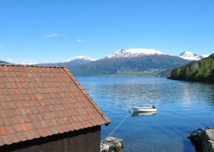 Two-bedroom Holiday In Utvik 1 Solberg (Sogn og Fjordane)