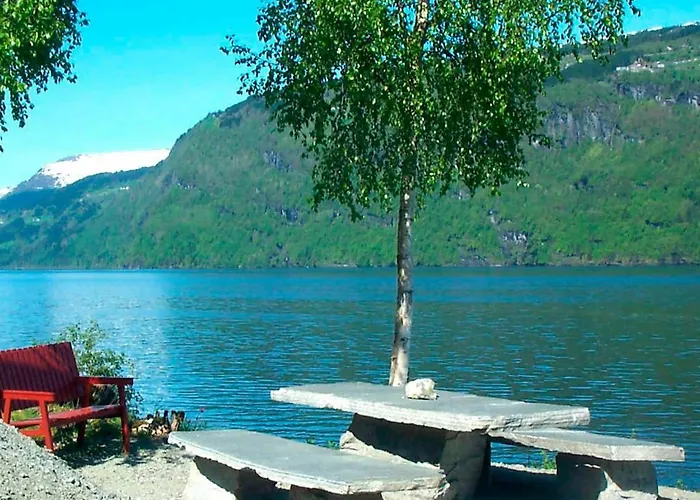 Сasa de vacaciones Two-bedroom Holiday In Utvik 1 *