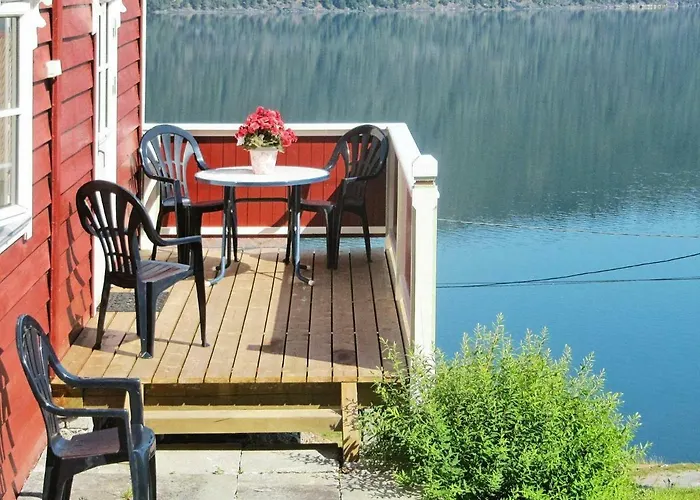 Сasa de vacaciones Two-bedroom Holiday In Utvik 1 *